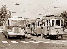 A ferde elej� 1524-es �s egy Ikarusz 620