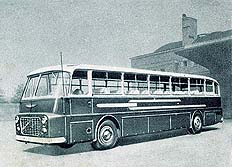 A "Farmotoros" elodje. Reprodukcio: "Ikarus 1948-1963"