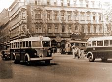 Baross u. - J�zsef krt. keresztezod�s. M�g 2800-as k�zlekedik a 6-oson