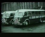 Tr5 aut�buszok �tad�sa a Kossuth t�ren 1948. janu�r 30-�n, X 02-02 �s az X 02-04